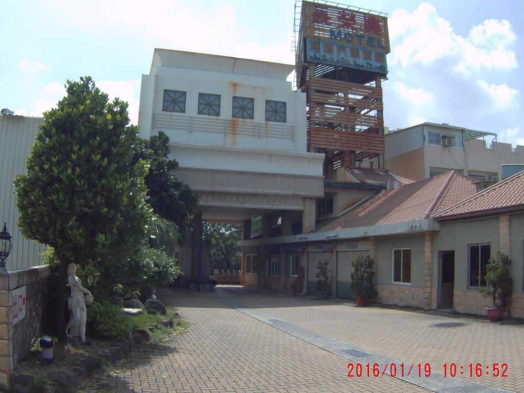 Changsing Business Motel Tainan Luaran gambar