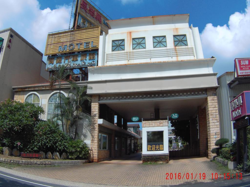 Changsing Business Motel Tainan Luaran gambar