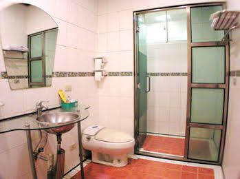 Changsing Business Motel Tainan Luaran gambar